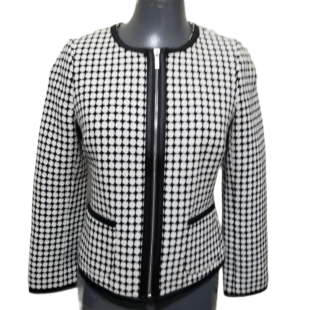 Banana Republic Black and White Blazer 4
